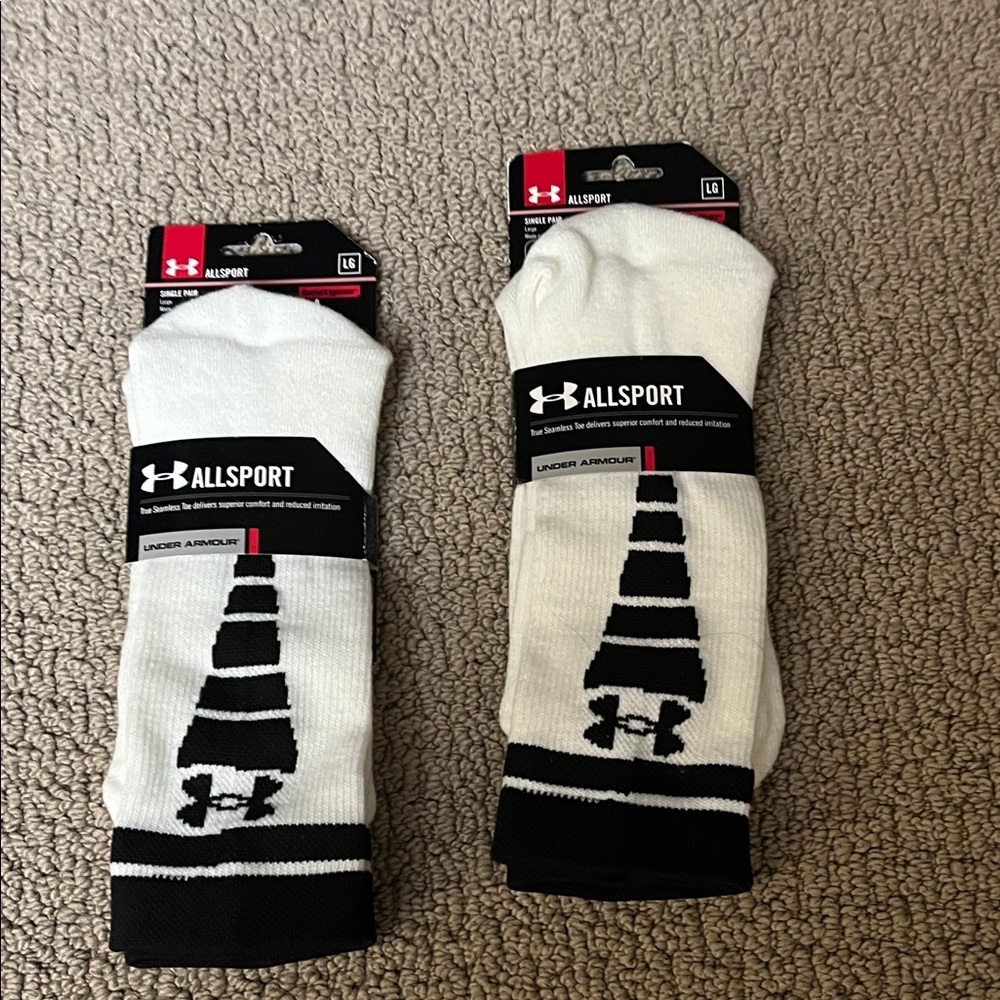 NWT Under Armour Allsport Black and White Athletic Socks. Crew. 2 pairs